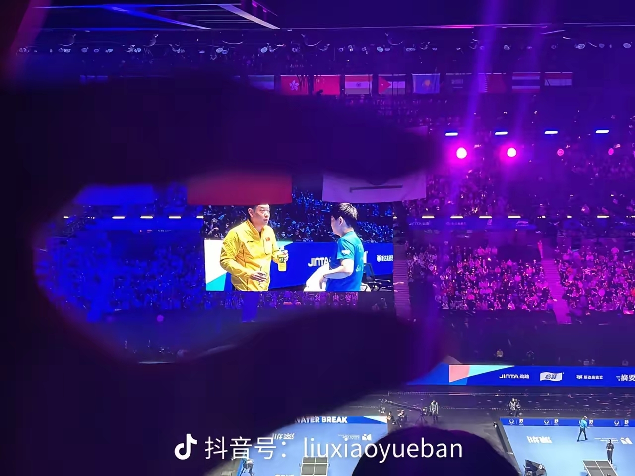 精彩赛事引发观众热情轰动一时，全场震撼