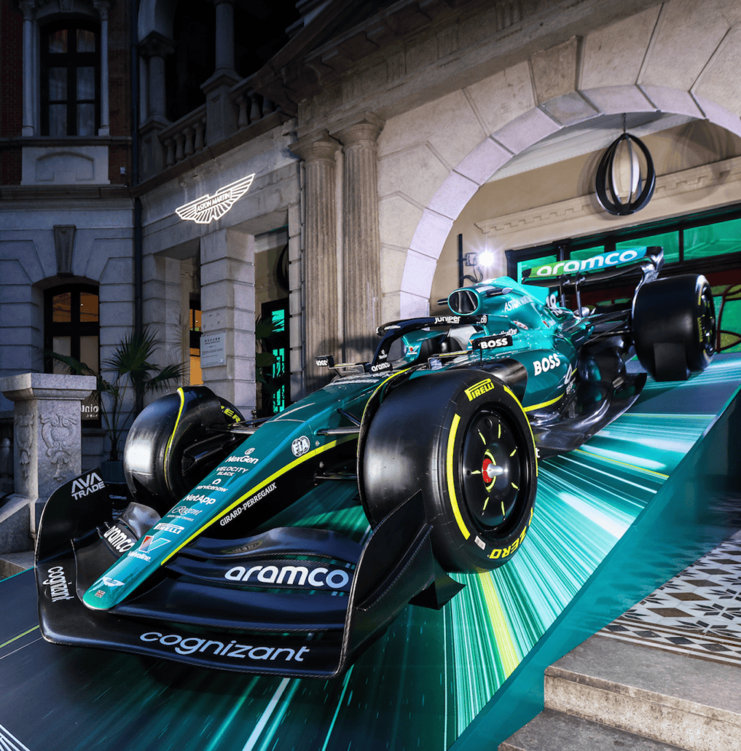 关于阿斯顿马丁横扫威廉姆斯，诺里斯高光表现的信息