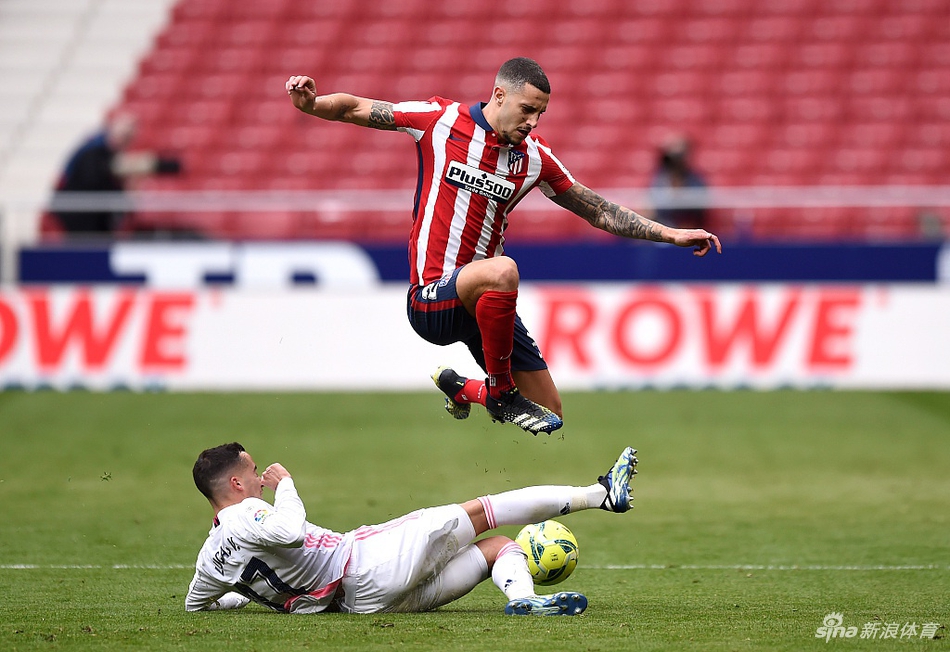 马德里竞技逆转日本，本泽马刷新纪录